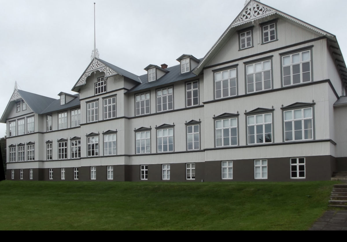 Built in 1904, this is the Old Building (Gamli Skóli) of Akureyri Junior College.