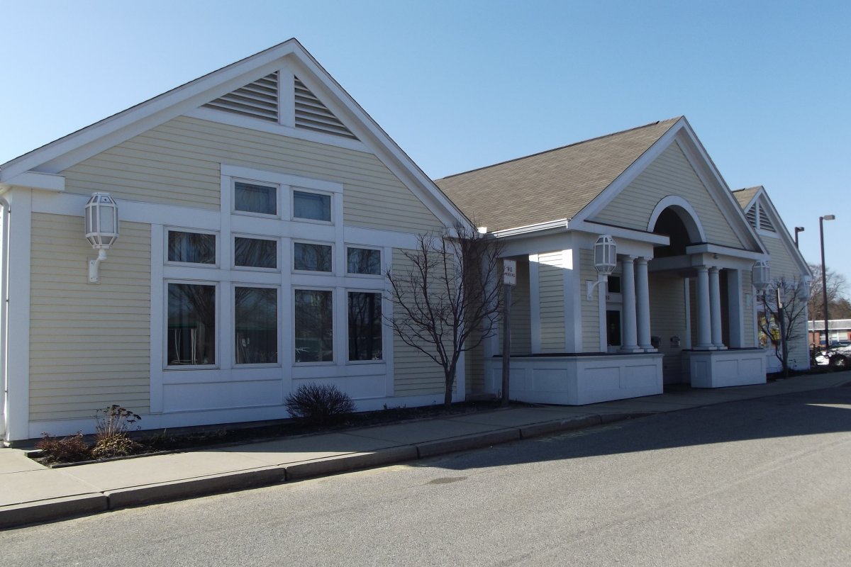 By 1856, the Library was incorporated under the name of the Miantonomi Circulation Library, situated in the little school house of District No. 1 in Middletown.