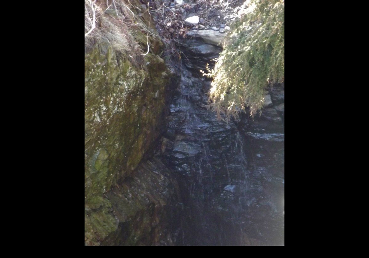 The next few pictures show Purgatory Chasm.
